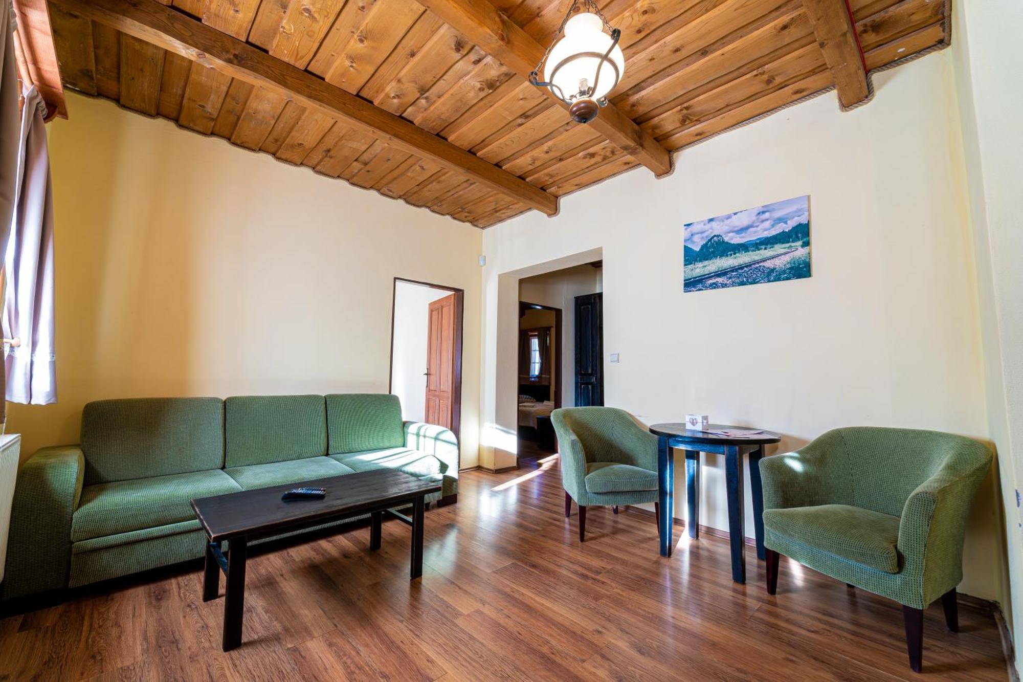 Ranc Pod Ostrou Skalou Country house Stratena